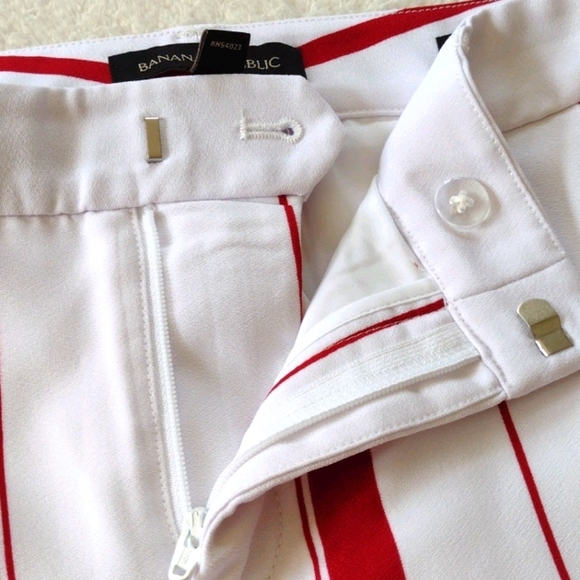 Banana Republic red and white stripe pants - Picture 4 of 9